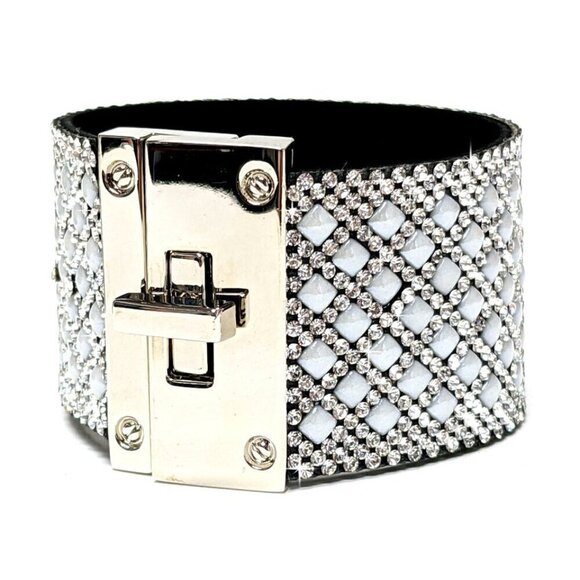 Bubbles & Bling Cuff Pearl Passion Bracelet - Jacqueline Kent - Picture 1 of 1